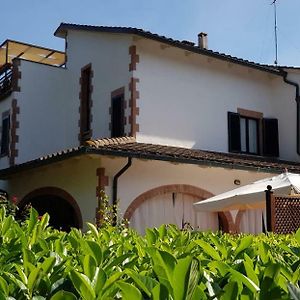 Villa La Casa Di Gigliola à Monticiano Exterior photo