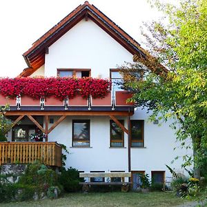 Hotel Gaestezimmer Schanz-Hilbel à Burladingen Exterior photo