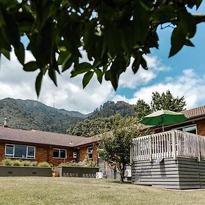 Hotel The Nunnery à Te Aroha Exterior photo