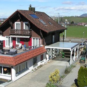 Hotel Pension Chalet Charme à Siebnen Exterior photo