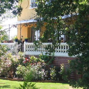 Bed and Breakfast La Maison Jaune à Réalville Exterior photo