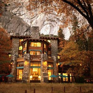 Hotel The Ahwahnee à Yosemite Village Exterior photo