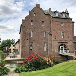 Hotel Burg Obbendorf à Niederzier Exterior photo