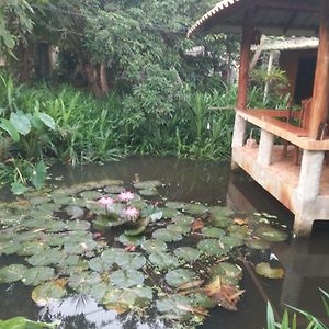 Hotel Teng Hom Hla Pun n Tub Kam à Lamphun Exterior photo