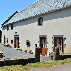 Bed and Breakfast L'Abri du Berger à Olby Exterior photo