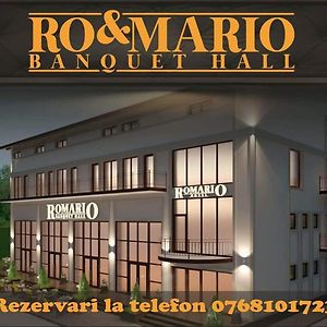 Hotel Ro&Mario Barlad Bîrlad Exterior photo