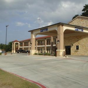 Executive Inn And Suites Pittsburg Exterior photo