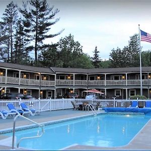 Mt. Madison Inn&Suites Gorham Exterior photo