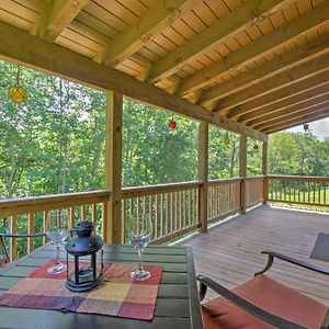 Villa Scenic Fox Ridge Cabin On 4 Acres With Hot Tub! à Whittier Exterior photo