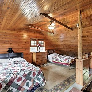 Villa Lakefront Mercer Cabin With Fire Pit And Porch Exterior photo