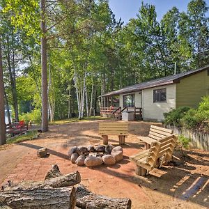 Villa Lakefront Cabin With Private Dock And Beach! à Manistique Exterior photo