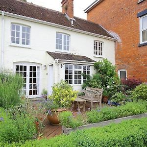 The Mews Cottage Tisbury Exterior photo