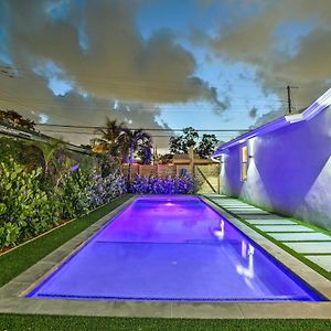 Modern Home With Shared Pool In Fort Lauderdale! Exterior photo