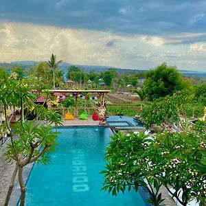 Hotel Odiyana Bali Retreat à Banyuwedang Exterior photo