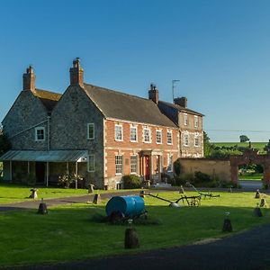 Rollestone Manor B&B&Restaurant Shrewton Exterior photo