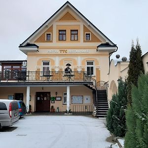 Hotel TTC Vrchlabí Exterior photo