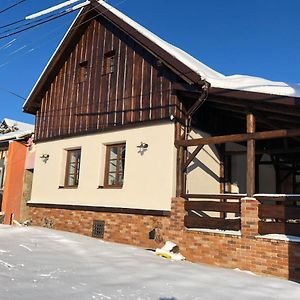 Hotel Penzion, Restaurace Jaro Vesin Brdy à Rozmital pod Tremsinem Exterior photo