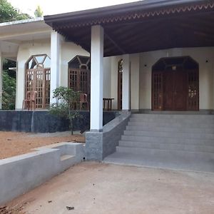 The Golden Residence Kegalle Exterior photo