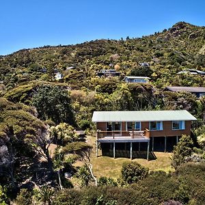 Seaview, Sun And Surf - Piha Holiday Home Exterior photo