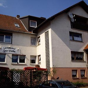 Hotel Landgasthof Zur Linde à Munchhausen Exterior photo