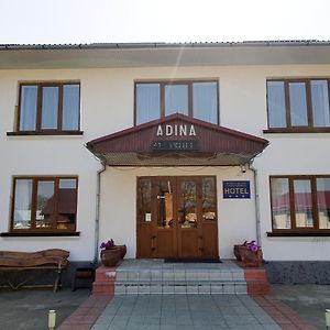 Hôtel Adina à Riscani Exterior photo