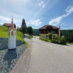 Bed and Breakfast Landgasthof Hasbauer à Klein Sankt Paul Exterior photo