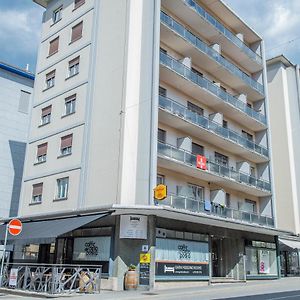 Hotel Garni Moderno à Canton de Bellinzone Exterior photo