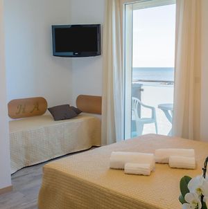 Hotel Augusta Bellaria-Igea Marina Exterior photo