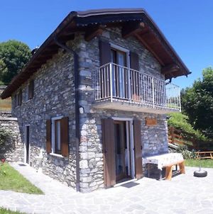 Villa Baita Luci à Gravedona Exterior photo