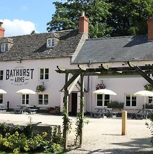 Hôtel The Bathurst Arms à Cirencester Exterior photo