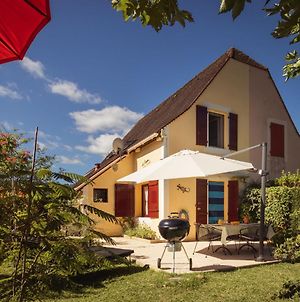 Beautiful Holiday Home in Aquitaine near the Forest Carsac-Aillac Exterior photo