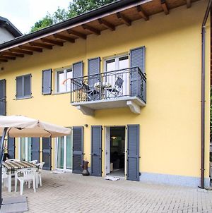 Villa Locazione Turistica Carmen à Brissago-Valtravaglia Exterior photo