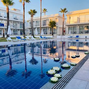 Lysithea Beach Apartment Hotel Larnaca Exterior photo