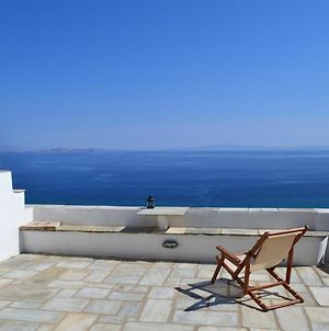 Villa Ioanna - Vacation Houses For Rent Close To The Beach Kionia Exterior photo