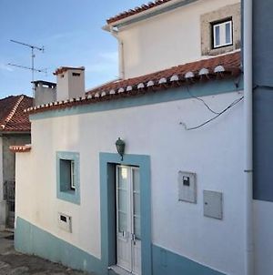 Villa Typical Small House Near Lisbon à Oeiras Exterior photo