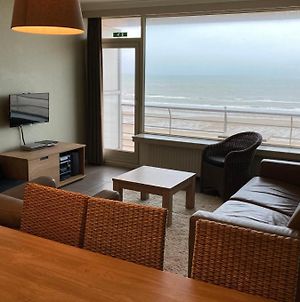 Seaview Studio - Oostende - Type Maastricht - Very Cosy Studio With Magnificent Seaview From The 7Th Floor - Beachfront Exterior photo
