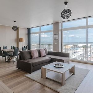Grand appartement de 90m2 vue sur le port Saint-Nazaire  Exterior photo
