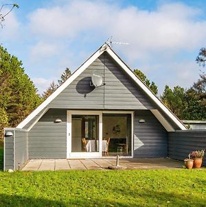 Tranquil Holiday Home In Ringk Bing Near Sea Ringkøbing Exterior photo