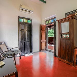 Bed and Breakfast Anantha Heritage à Pondichéry Exterior photo