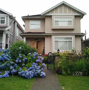 Bed and Breakfast Helen'S House / Close To Skytrain And Airport à Vancouver Exterior photo