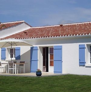 Modern Holiday Home With Large Child Friendly Garden Near The Beach Saint-Hilaire-la-Forêt Exterior photo