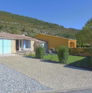 Holiday House Near Forest In Castellane Exterior photo