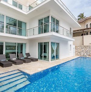 Luxury Villa In Bavaro Just On The Beach Punta Cana Exterior photo