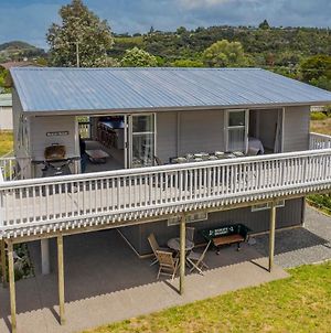 Recharge On Riverview - Cooks Beach Holiday Home Exterior photo