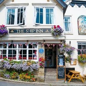 The Ship Inn Fowey Exterior photo