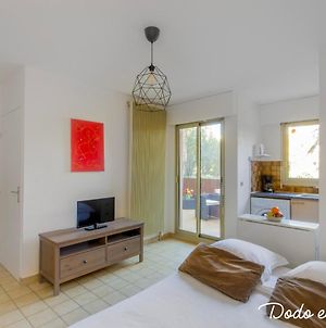 Fabulous 1 Bedroom With Pool, Tennis And Terrace - Dodo Et Tartine Hyères Exterior photo