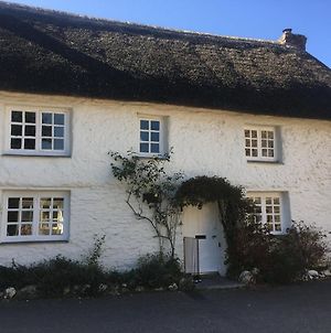The Thatched Cottage Truro Exterior photo