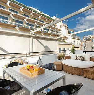 Appartement Open Skies- Penthouse In Plaka- Acropolis View! à Athènes Exterior photo