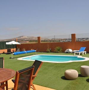 Eco Villa White Suite With Climatized Pool Caleta de Fuste Exterior photo