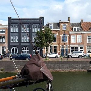 B&B Van Amsterdam Middelbourg Exterior photo